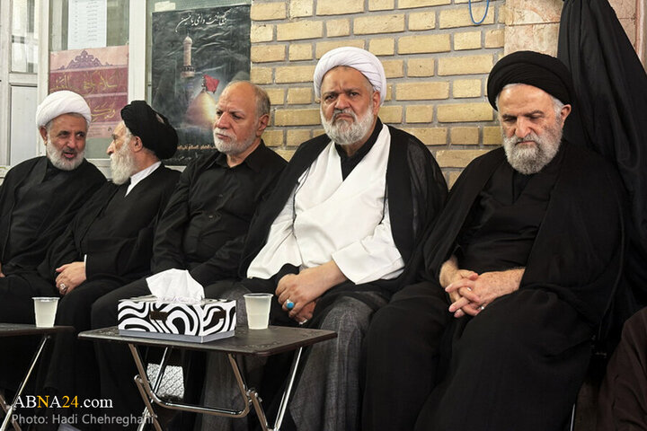 Raporê Wêne: Merasima Şêxiyê Roja Tasuyayê Husenî di Mala Mêrcî’ên Taqlîdê de li Bajêrê Qom
