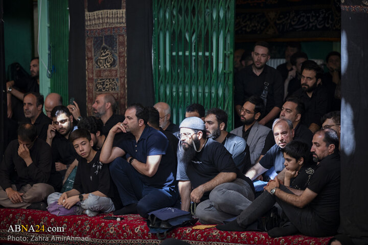 عزاداری حضرت اباعبدلله الحسین(ع) در حسینیه سادات اخوی تهران