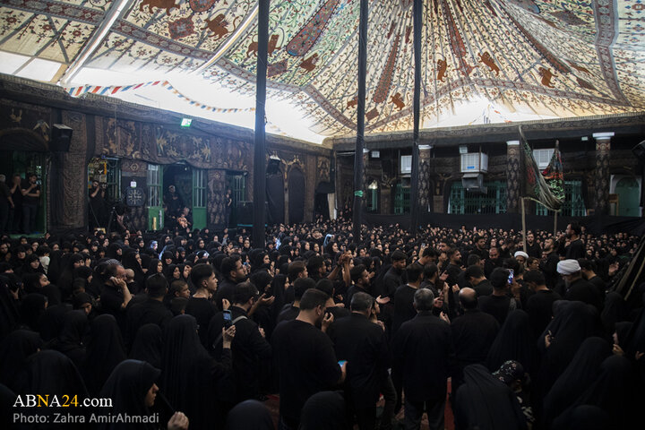 عزاداری حضرت اباعبدلله الحسین(ع) در حسینیه سادات اخوی تهران