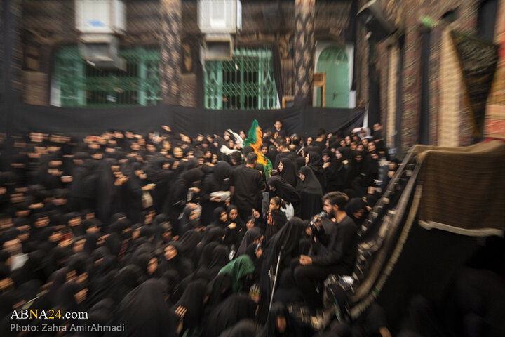 عزاداری حضرت اباعبدلله الحسین(ع) در حسینیه سادات اخوی تهران
