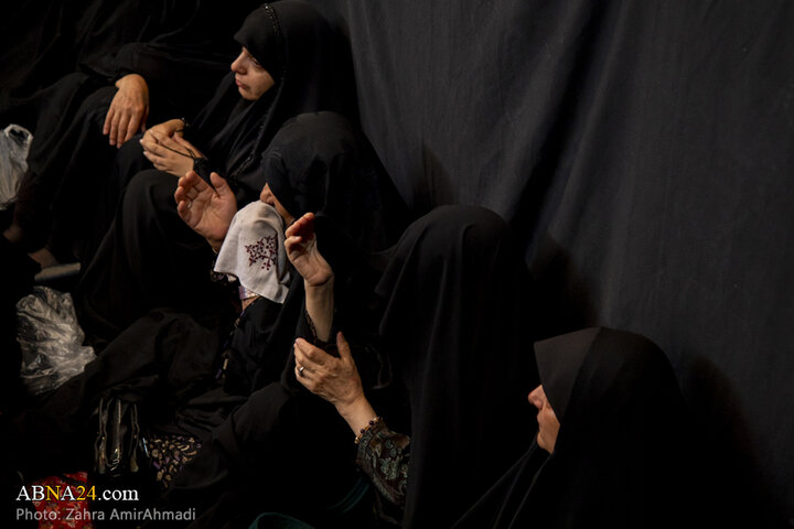 عزاداری حضرت اباعبدلله الحسین(ع) در حسینیه سادات اخوی تهران
