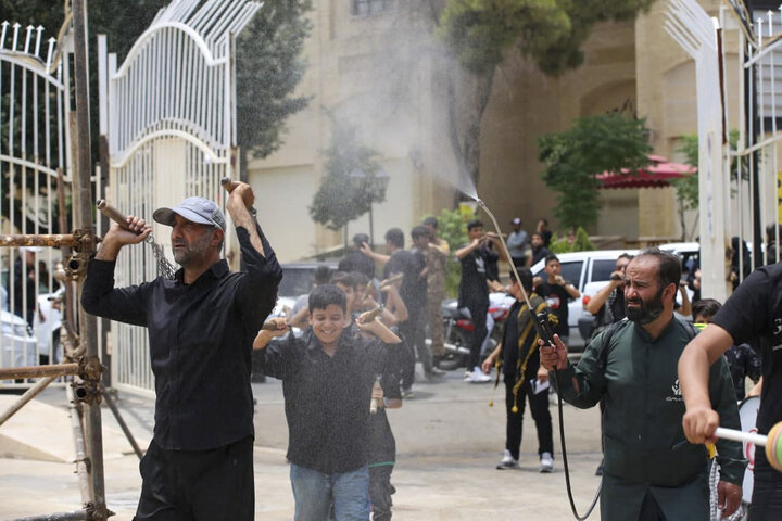 تصاویر| عزاداری هیئات مذهبی شیراز در جوار حرم مطهر سیدعلاالدین حسین(ع)