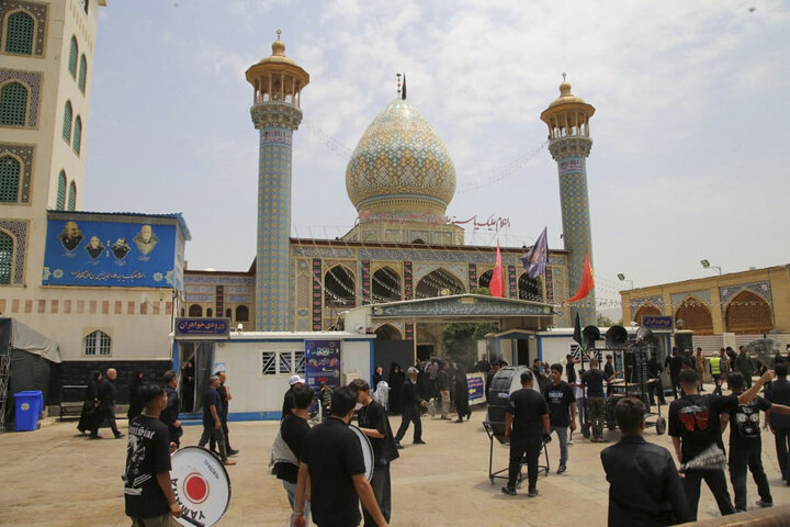 تصاویر| عزاداری هیئات مذهبی شیراز در جوار حرم مطهر سیدعلاالدین حسین(ع)