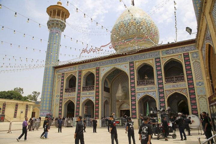 تصاویر| عزاداری هیئات مذهبی شیراز در جوار حرم مطهر سیدعلاالدین حسین(ع)