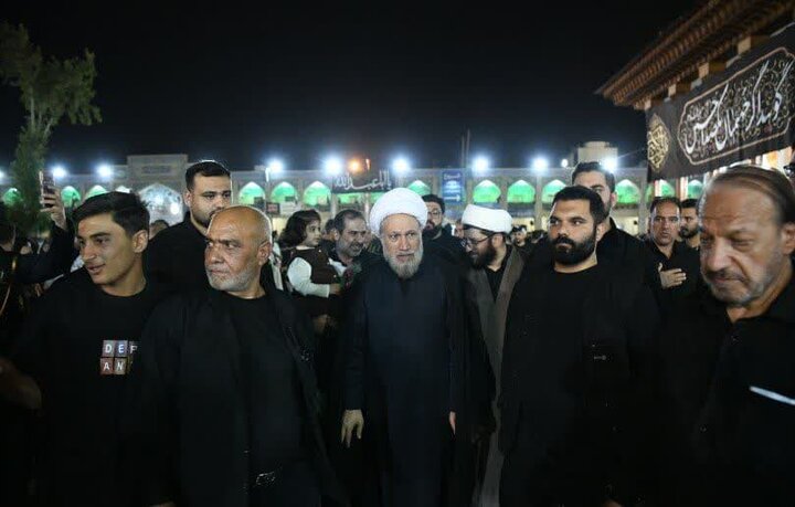 تصاویر| مراسم عزاداری هیئات مختلف شیراز در شب عاشورای حسینی
