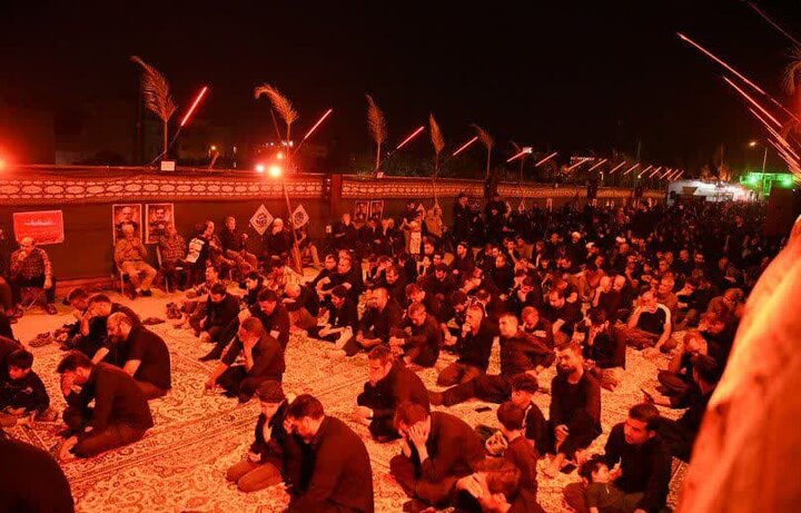 تصاویر| مراسم عزاداری هیئات مختلف شیراز در شب عاشورای حسینی