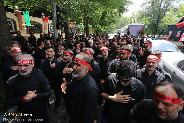 قافله عزا و حماسه هیئت «رزمندگان اسلام» اصفهان در روز عاشورای حسینی