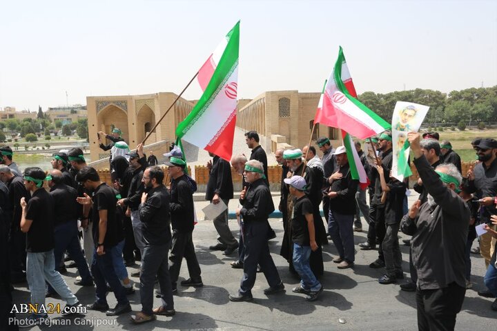 قافله عزا و حماسه هیئت «رزمندگان اسلام» اصفهان در روز عاشورای حسینی