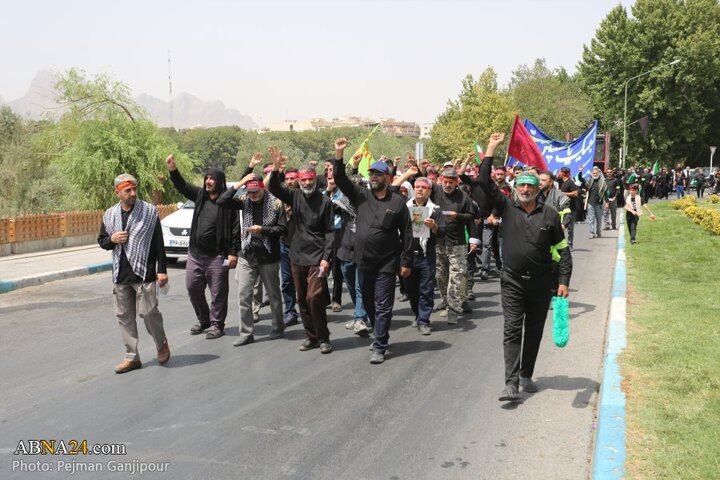 قافله عزا و حماسه هیئت «رزمندگان اسلام» اصفهان در روز عاشورای حسینی