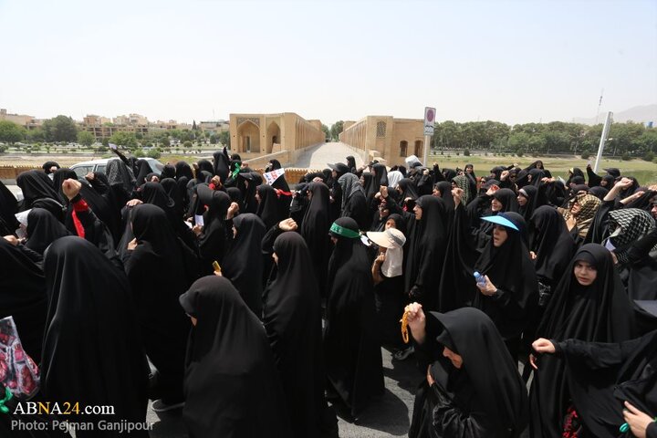 قافله عزا و حماسه هیئت «رزمندگان اسلام» اصفهان در روز عاشورای حسینی