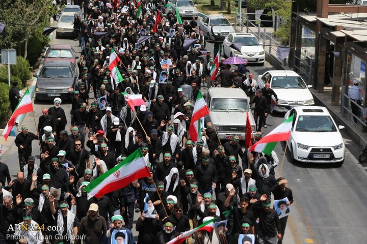 قافله عزا و حماسه هیئت «رزمندگان اسلام» اصفهان در روز عاشورای حسینی