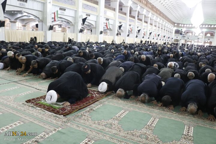 اقامه نماز ظهر عاشورا در شهر تبریز