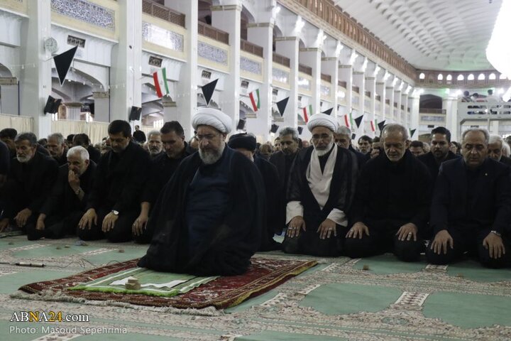 اقامه نماز ظهر عاشورا در شهر تبریز
