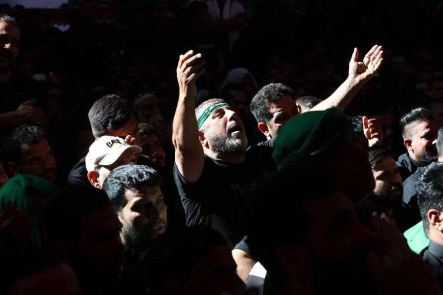 حضور میلیونی ارادتمندان حسینی در کربلای معلی علی‌رغم گرمای هوا