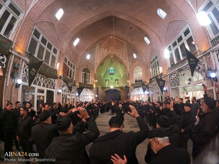 گزارش تصویری | بزرگترین بازار تاریخی سرپوشیده جهان میزبان دستجات عزاداری حسینی