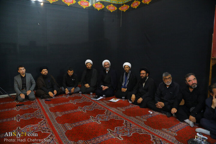 Photos: Mommemoration ceremony for Iranian martyrs held by Afghan immigrants living in Qom