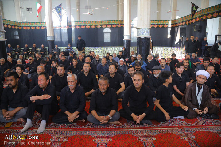 Photos: Mommemoration ceremony for Iranian martyrs held by Afghan immigrants living in Qom