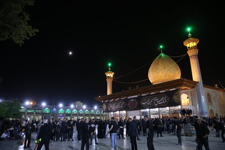 Photos: Tasua mourning ceremony held in Shahcheragh holy shrine in Shiraz