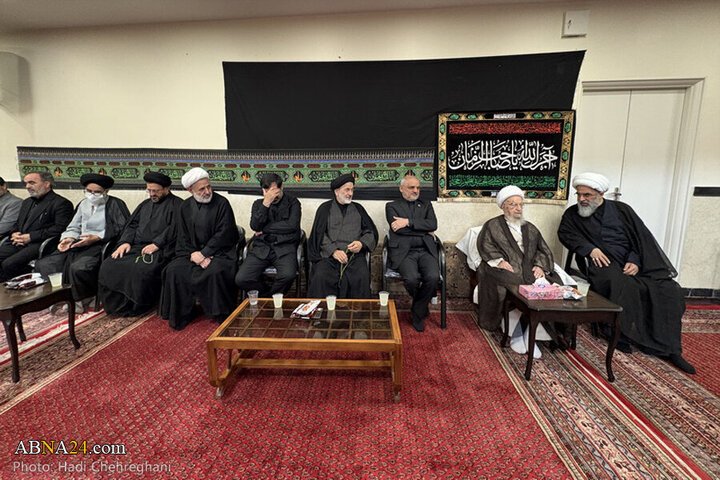 Photos: Tasua mourning ceremony held at offices of Grand Ayatollahs