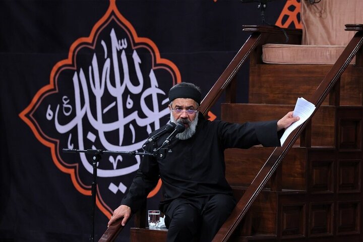 Photos: Mourning ceremony on eve of Ashura held in presence of Imam Khamenei