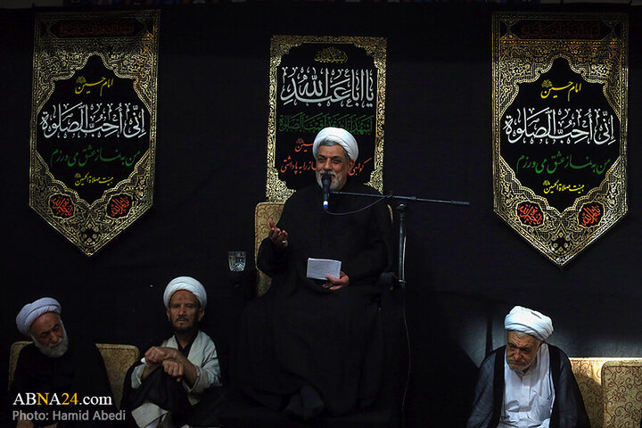 Photos: Ashura mourning ceremony held in presence of Grand Ayatollahs
