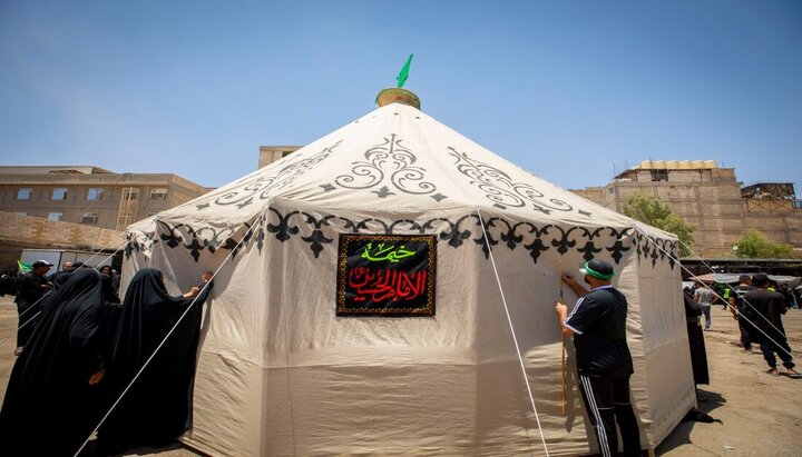 تقرير مصور/ مراسم عزاء (ركضة طويريج) وحرق خيام الإمام الحسين(ع)