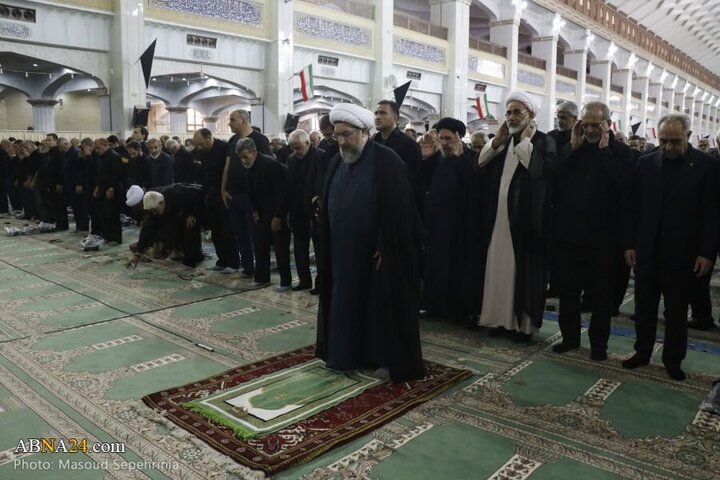 Photos: Ashura noon prayer held in Tabriz