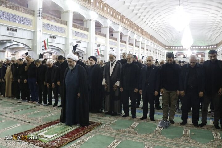 Photos: Ashura noon prayer held in Tabriz