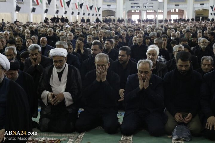Photos: Ashura noon prayer held in Tabriz