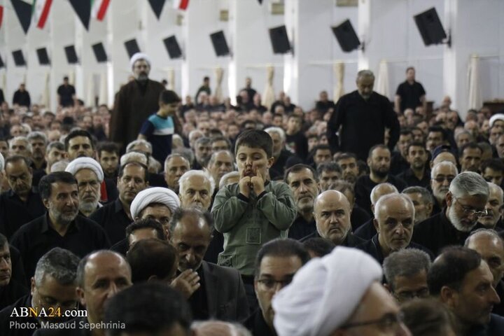 Photos: Ashura noon prayer held in Tabriz