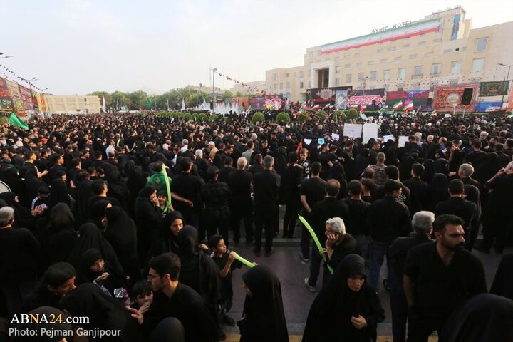 Photos: Mass gathering of Isfahani people on Ashura