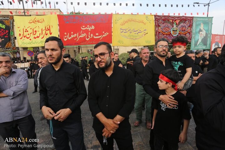 Photos: Mass gathering of Isfahani people on Ashura