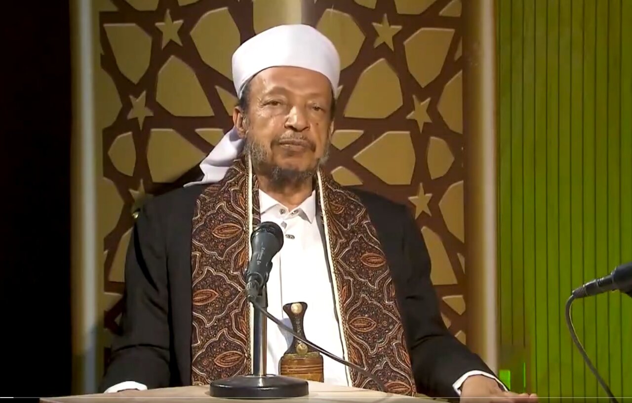 مردم یمن امروز در مسیر امام حسین(ع) در مقابله با ظلم و طغیان گام برمی‌دارند/ عشق به اهل‌بیت(ع) در وجود مردم یمن ریشه‌دار است