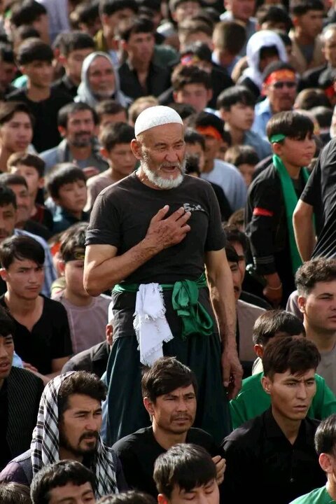 Photos: Enthusiastic presence of Ashura mourners at Imamzadeh Sayyed Murtaza in Herat
