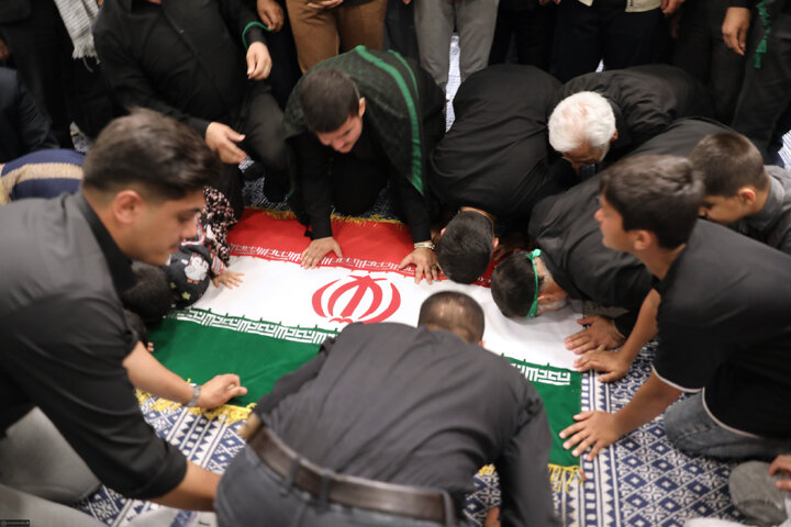 Photos: Last night of Muharram mourning ceremony at Imam Khomeini Husseiniyeh