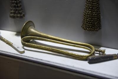 متحف الكفيل يعرض مقتنيات تخص واقعة الطف لزائري مرقد أبي الفضل العباس (ع)