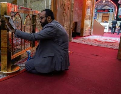 حملة تنظيفٍ في حرم مرقد أبي الفضل العباس(ع) بعد انتهاء زيارة العاشر من المحرم