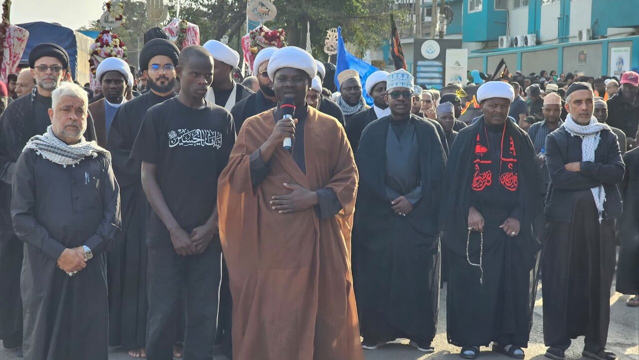 Masira ya Tasu'a Jijini Arusha yalifanyika kwa hamasa kubwa na Waumini walijitokeza Kwa wingi kuhuisha Shahada ya Imam Hussein (as) + Picha