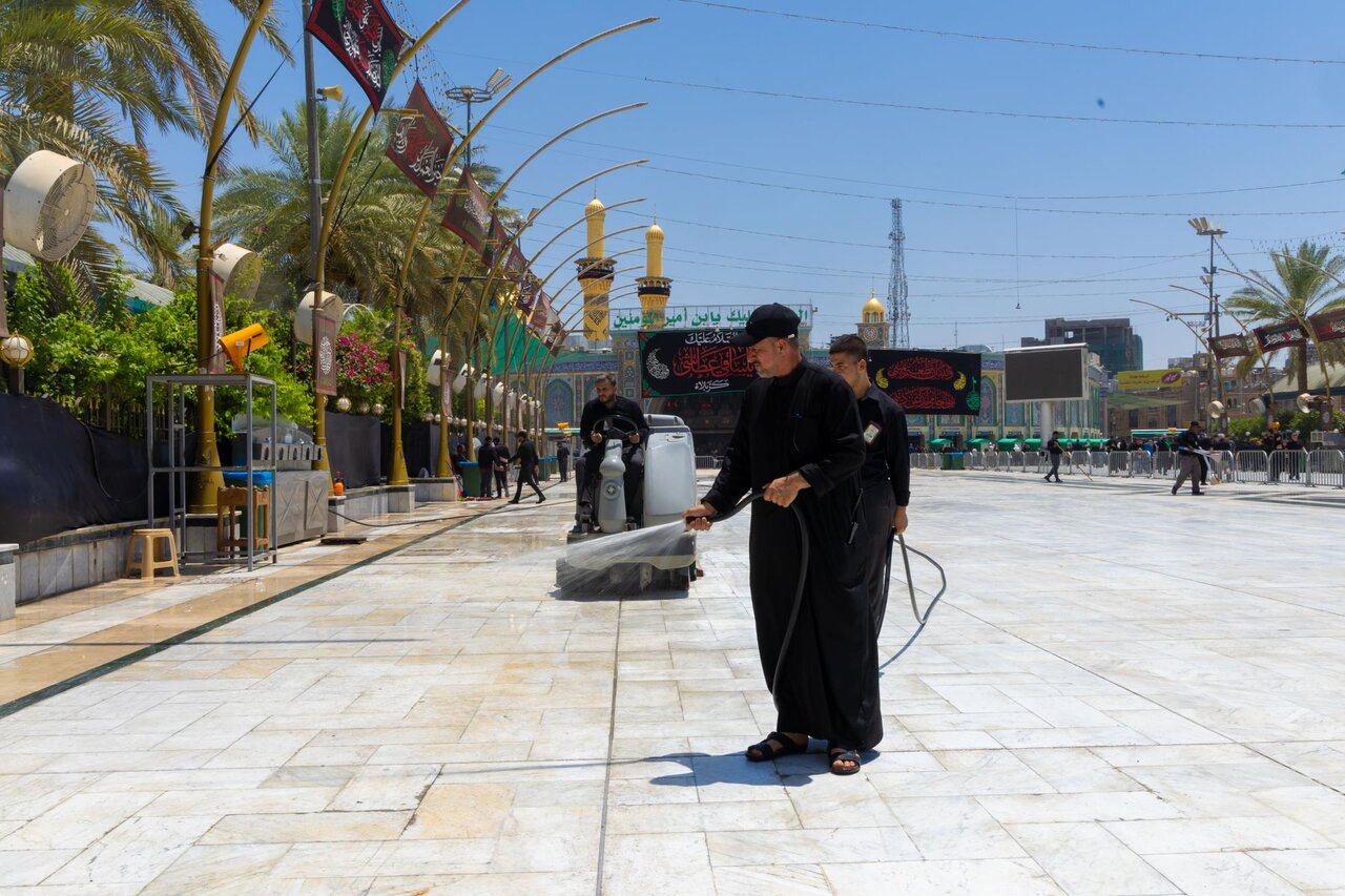After end of Ziyarat Ashura, Department of Between Two Holy Shrines launched an extensive cleaning campaign (+Photos)