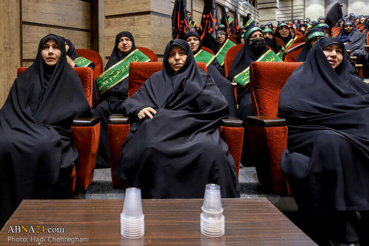 Photos: Mass gathering of Zainabi followers held in Qom
