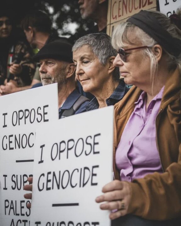 Photos: London police brutally crack down on Palestinian supporters