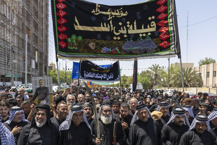 انطلاق موكب قبيلة بني أسد والعشائر العراقية؛ لإحياء ذكرى دفن الأجساد الطاهرة للإمام الحسين وأهل بيته (عليهم السلام) وأصحابه الكرام