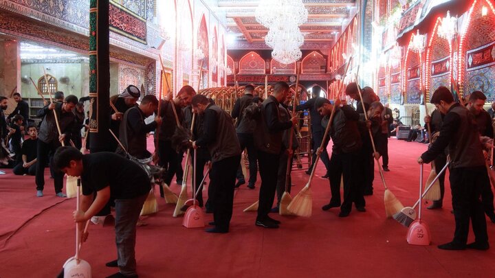 حملة تنظيف واسعة لصحن مرقد أبي الفضل العباس (ع)