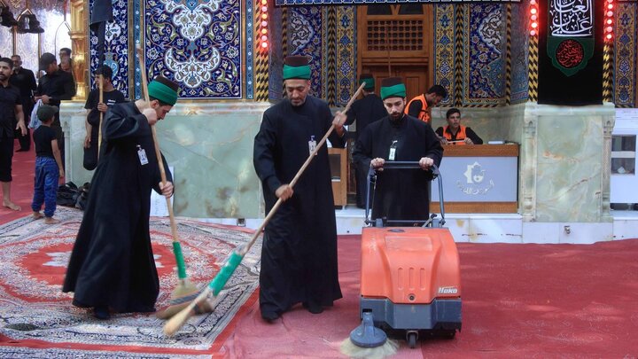 حملة تنظيف واسعة لصحن مرقد أبي الفضل العباس (ع)