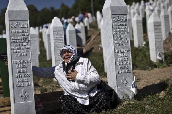 Iran FM remembers Srebrenica by recalling Gaza genocide