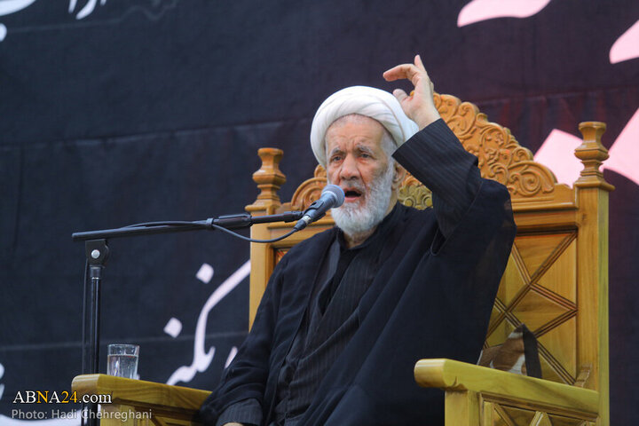 Photos: Imam Hussain mourning ceremony held at house of late Ayatollah Broujerdi