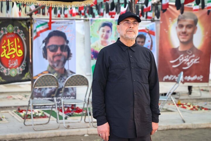 Photos: Iran's Parliament speaker visits graves of martyrs of Zionist regime's invasion