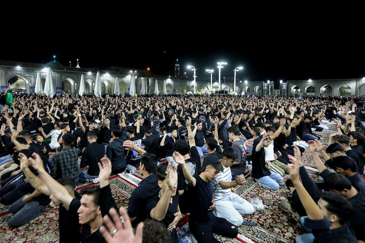 عزاداری هیأت‌های مذهبی مهاجرین افغانستانی در حرم مطهر رضوی