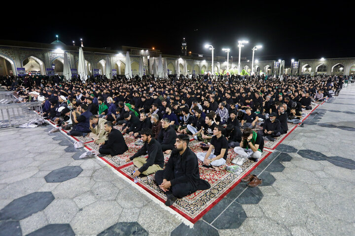 عزاداری هیأت‌های مذهبی مهاجرین افغانستانی در حرم مطهر رضوی