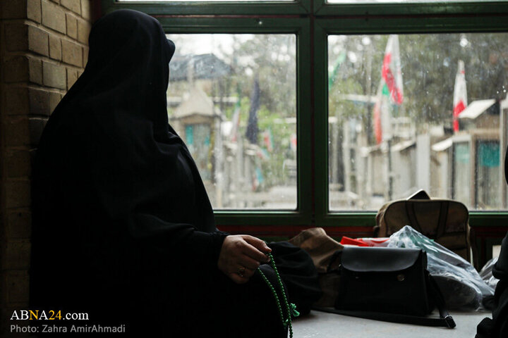 Photos: Presence of Families of Martyrs of Zionist Regime's attacks in Behesht Zahra Cemetery